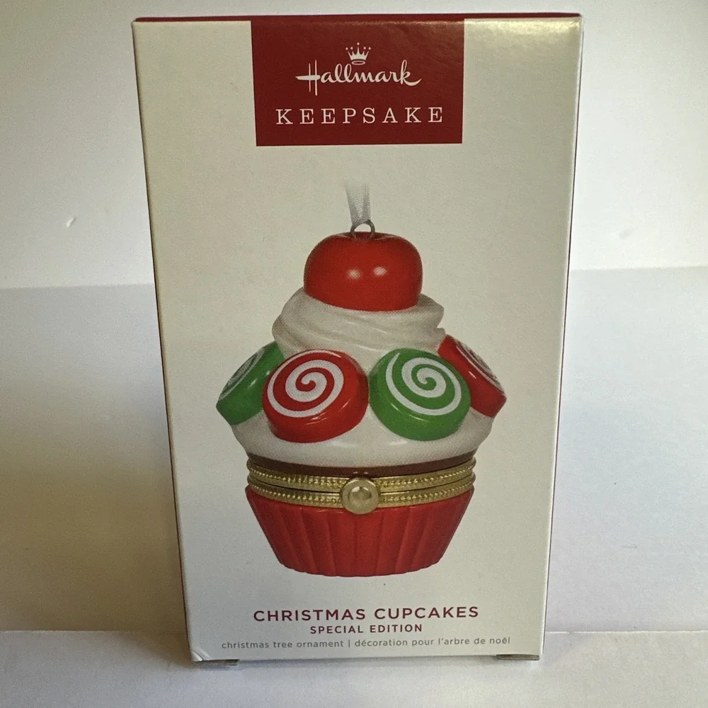 2022 Hallmark Christmas Cupcakes Special Edition Trinket Box Ornament NEW